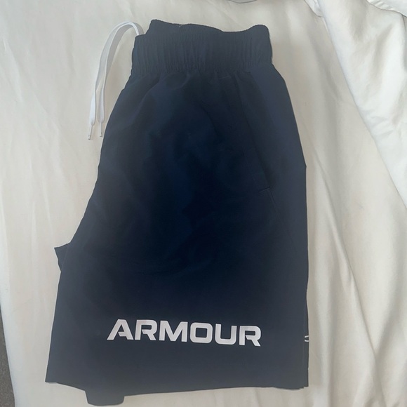 Under Armour Blue Athletic Shorts Performance Fabric - Picture 4 of 6